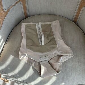 Bellefit postpartum belt